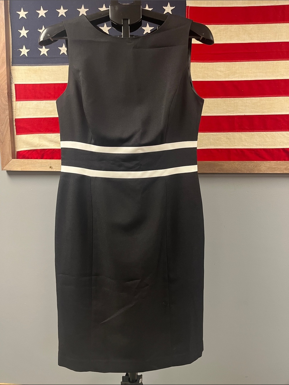 Sleeveless Black Midi Dress with White Double Waistband Accent